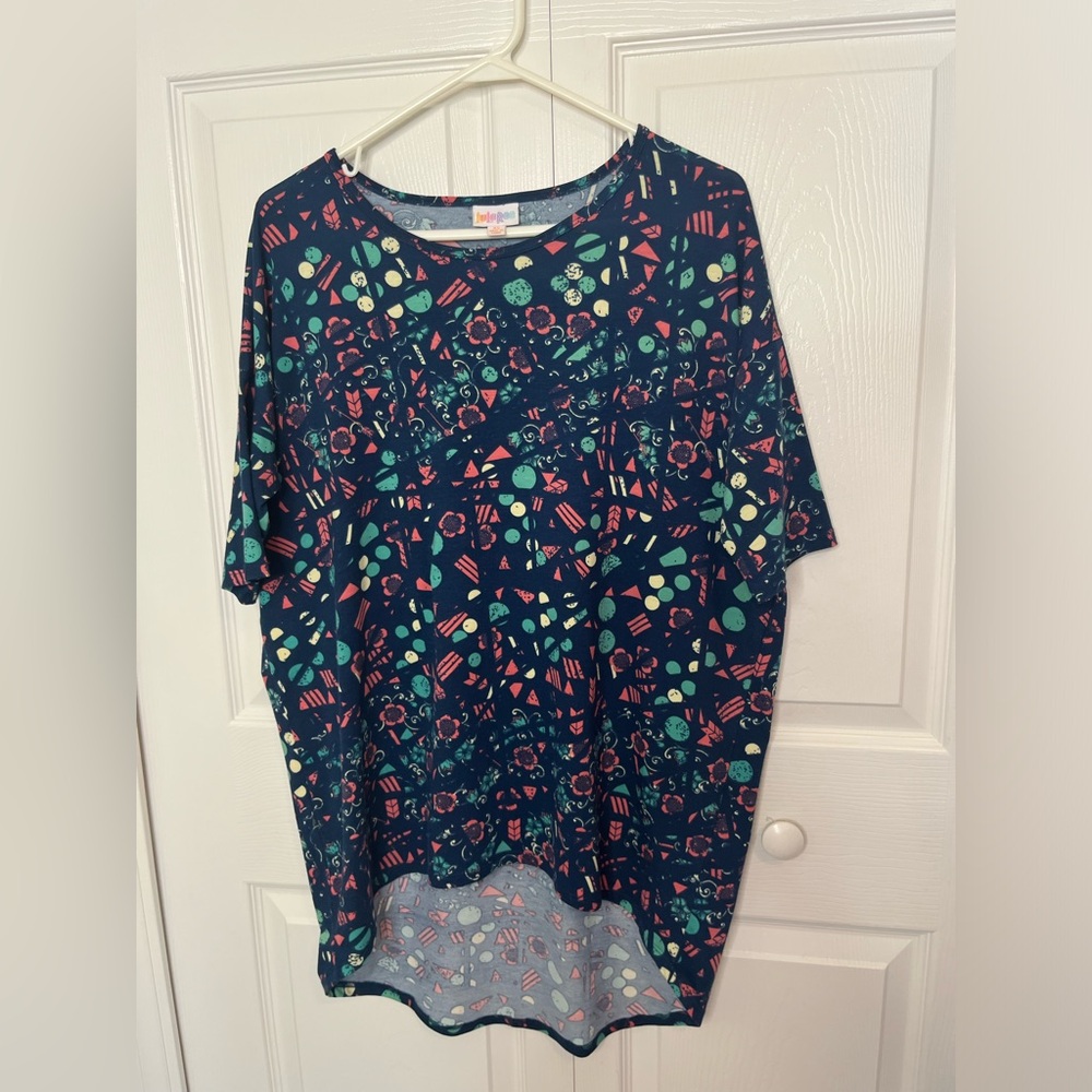 LuLaRoe Irma Oversized Blue with Design Tunic Blouse High Low 3/4 Sleeves Sz‎ XS